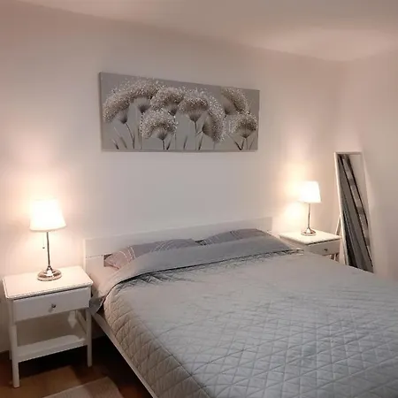 Luana Apartman *
